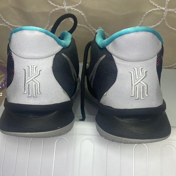 Nike‎ Kyrie 7 " Pixel Camo" size 5 Y - Picture 7 of 10